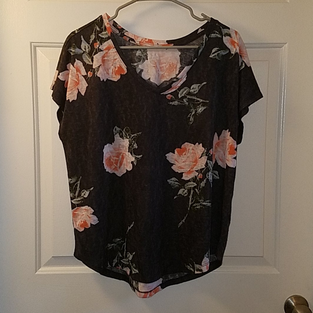 Maurices Floral Vneck 24/7 Tshirt